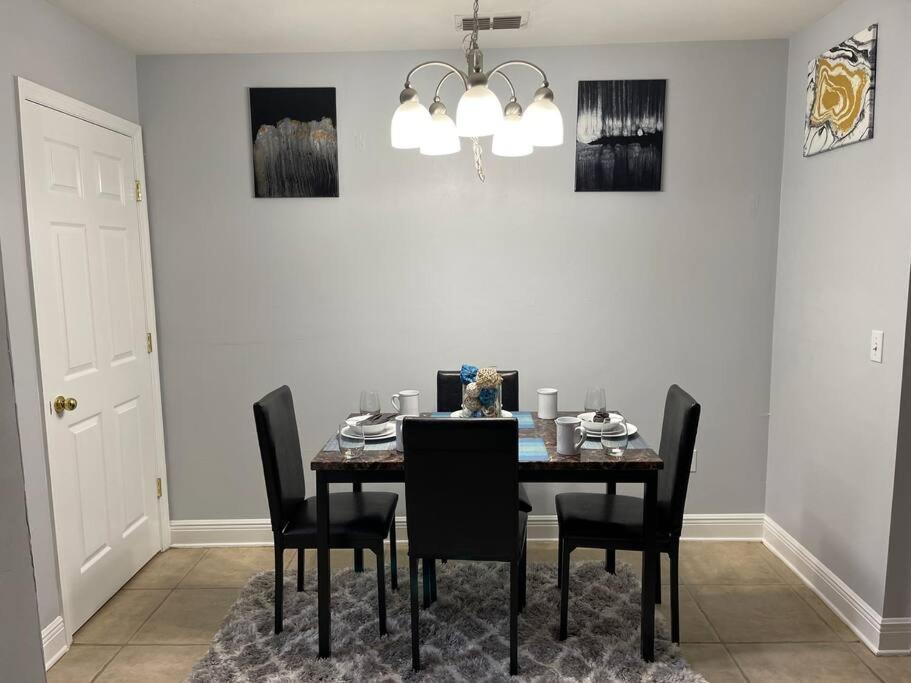 Cheerful 3-Bedrooms With Free Parking On Premises Tallahassee Exterior photo