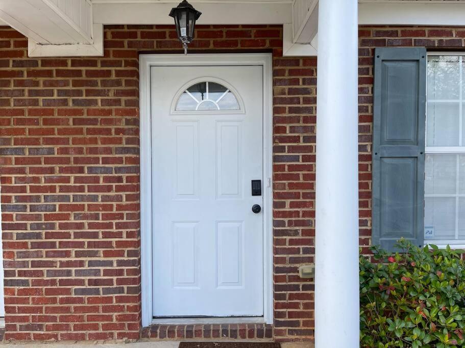Cheerful 3-Bedrooms With Free Parking On Premises Tallahassee Exterior photo