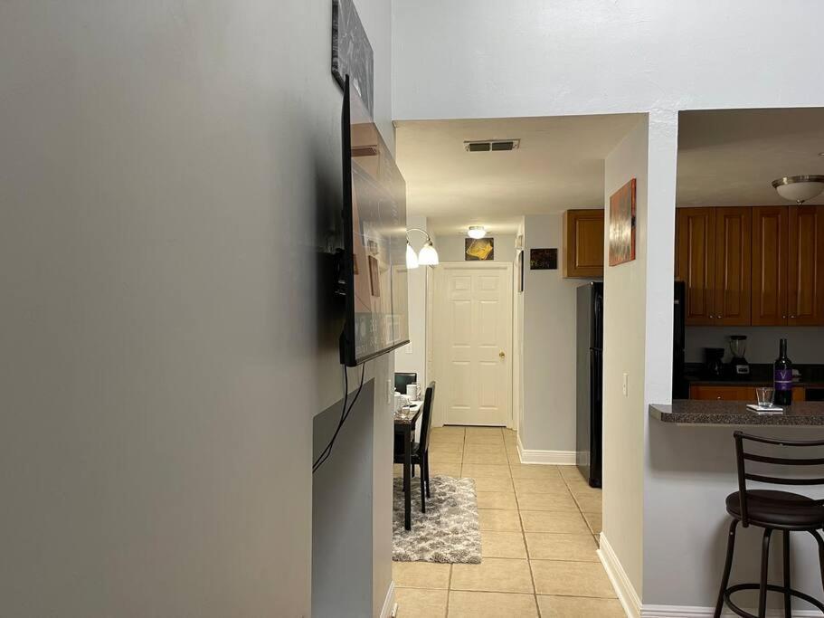 Cheerful 3-Bedrooms With Free Parking On Premises Tallahassee Exterior photo